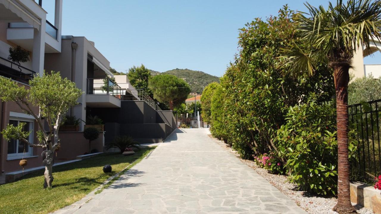 Dioni Luxury House Villa Nea Iraklitsa Exterior photo